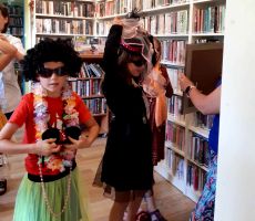 Moda też sztuka - wakacyjne zajęcia w Filii na Czarnym Potoku