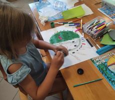 KOLOROWE WAKACJE Z BIBLIOTEKĄ W BEREŚCIE