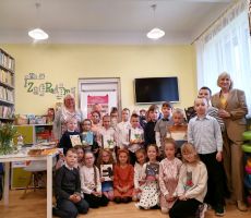 Spotkanie autorskie z Agnieszką Frączek w bibliotece w Tyliczu.