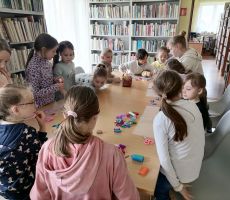 Warsztaty z wykonywania latawca i konkurs na najładniejszy latawiec