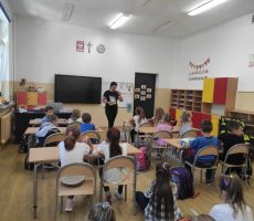 Pierwsze powakacyjne spotkanie z książką w Niepublicznej Szkole Podstawowej w Mochnaczce Niżnej!!!