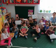 ROŚNIEMY ZDROWO Z PUCIEM- ZAJĘCIA W PRZEDSZKOLU „PIĄTKA”