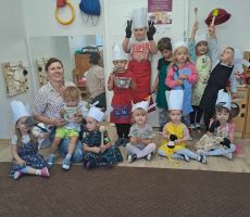 GOTOWANIE Z PUCIEM W PRZEDSZKOLU MONTESSORI PROJEKT „PIĄTKA”