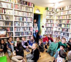 W bibliotece nie jest nudno - Wizyta IIIB w filii na Czarnym Potoku