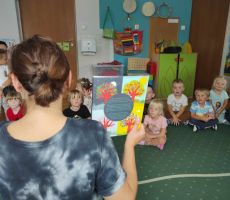 JESIENNE DKK NA PRZEDSZKOLA NA ŹRÓDLANEJ