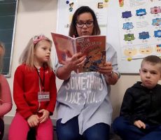 Z książką do przedszkola - Obudziła się jesień....