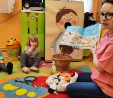 Przedpołudnie z książką w Ochronkę