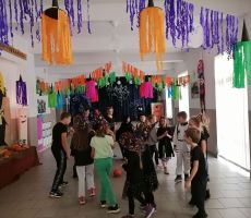 Bal bajkowych stworków i potworków w Tyliczu