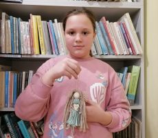 Świąteczne warsztaty wyplatania makram w Tyliczu