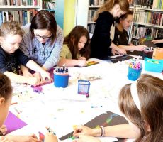 Kolorowe Ferie w Filii na Czarnym Potoku - bzdurki czyli bajki dla dzieci