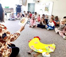 Z książką do przedszkola- Wielkanocna opowieść