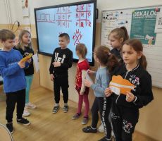 Walizka pana Hanumana - spotkanie w szkole podstawowej w Mochnaczce Niżnej