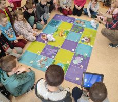 Mili goście w bibliotece  z Polnej koło Stróż