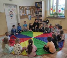 „Jakiego koloru są buziaki?”