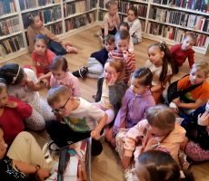 Kto użyczy Ci tych skrzydeł? - Zajęcia w bibliotece na Czarnym Potoku