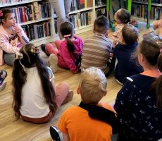 Kto użyczy Ci tych skrzydeł? - Zajęcia w bibliotece na Czarnym Potoku