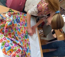 MAMY- to! II - Zakład krawiecki w bibliotece