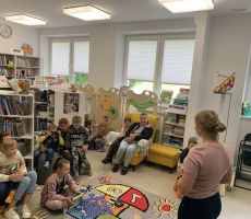 Co w książce PISZ…CZY i w bibliotece się chowa?