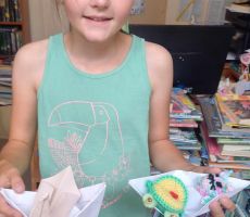 ZAJĘCIA WAKACYJNE W BIBLIOTECE NA ŹRÓDLANEJ