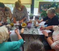 ŚRODY Z PASJAMI W BIBLIOTECE NA ŹRÓDLANEJ