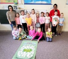 Z książką do przedszkola -