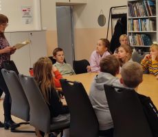 Dzień pełen uśmiechów w naszej bibliotece! 🙂🙂