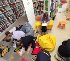 Uczniowie ze szkoły w Mochnaczce Wyżnej odwiedziły naszą biblioteką