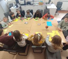 Dzień pełen uśmiechów w naszej bibliotece! 🙂🙂