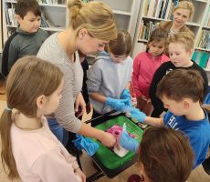 Dinozaury w Bibliotece?