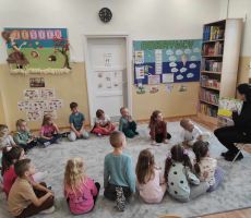 „Dinozaury kontra ludzie”