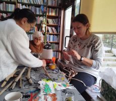 ŚRODA Z PASJAMI W BIBLIOTECE NA ŹRÓDLANEJ