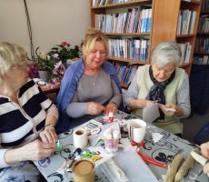 ŚRODA Z PASJAMI W BIBLIOTECE NA ŹRÓDLANEJ