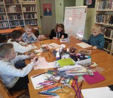 „Najwyższa na świecie wieża z książek”