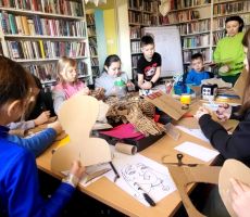 Kartonowa Sobota z Wyobraźnią w Filii na Czarnym Potoku