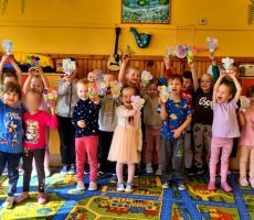 Książkowi Odkrywcy szukają wiosny - zajęcia czytelnicze na Czarnym Potoku