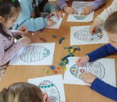 Wielkanocny DKK w Tyliczu – magiczne spotkanie z książką i świąteczną zabawą!