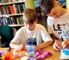 Splatamy pokolenia - warsztaty filcowania w Filii na Czarnym Potoku