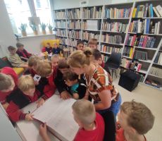 Dziś w bibliotece wyjątkowo sportowo i… bardzo wesoło!