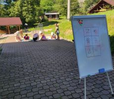 Wyprawa do lasu z Żubrem Pompikiem