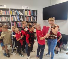 Dziś w bibliotece wyjątkowo sportowo i… bardzo wesoło!