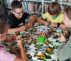 Być jak Nikifor – kreatywne lato z Biblioteką w Tyliczu!