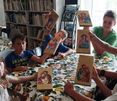 „Beskid bez kitu” i magia cerkiewnych malowideł – twórcze spotkanie w Bibliotece w Tyliczu!