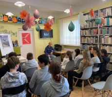 Radość życia wypływa z pasji spotkanie w bibliotece w Tyliczu