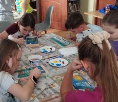 Zimowe pejzaże pełne wyobraźni – ferie w bibliotece!