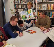 Dzień białego koloru w bibliotece