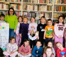 Z książką do przedszkola - Wiosenna kartka z kalendarza.