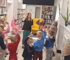 Majowe świętowanie z biblioteką