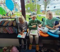 Przedszkolaki w bibliotece na Źródlanej